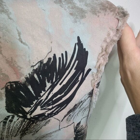 BCBG MaxAzria top asymmetric arm sleeves xs B1 - Picture 2 of 6